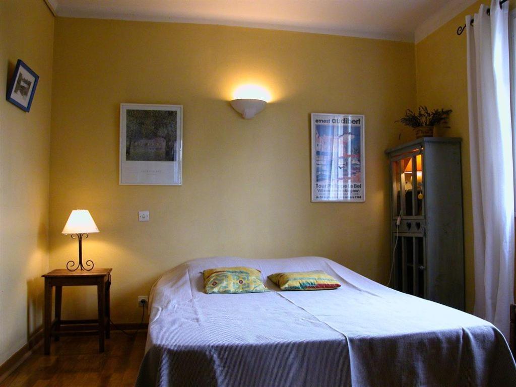 Chambres D'Hotes Saint Veredeme Pujaut Exterior photo