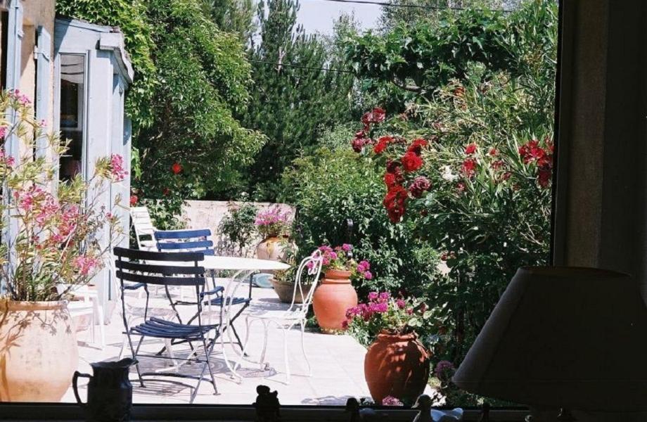 Chambres D'Hotes Saint Veredeme Pujaut Exterior photo